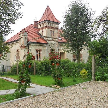 Villa Dwor W Boleniu Extérieur photo